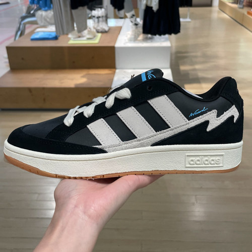 正品阿迪达斯男鞋板鞋