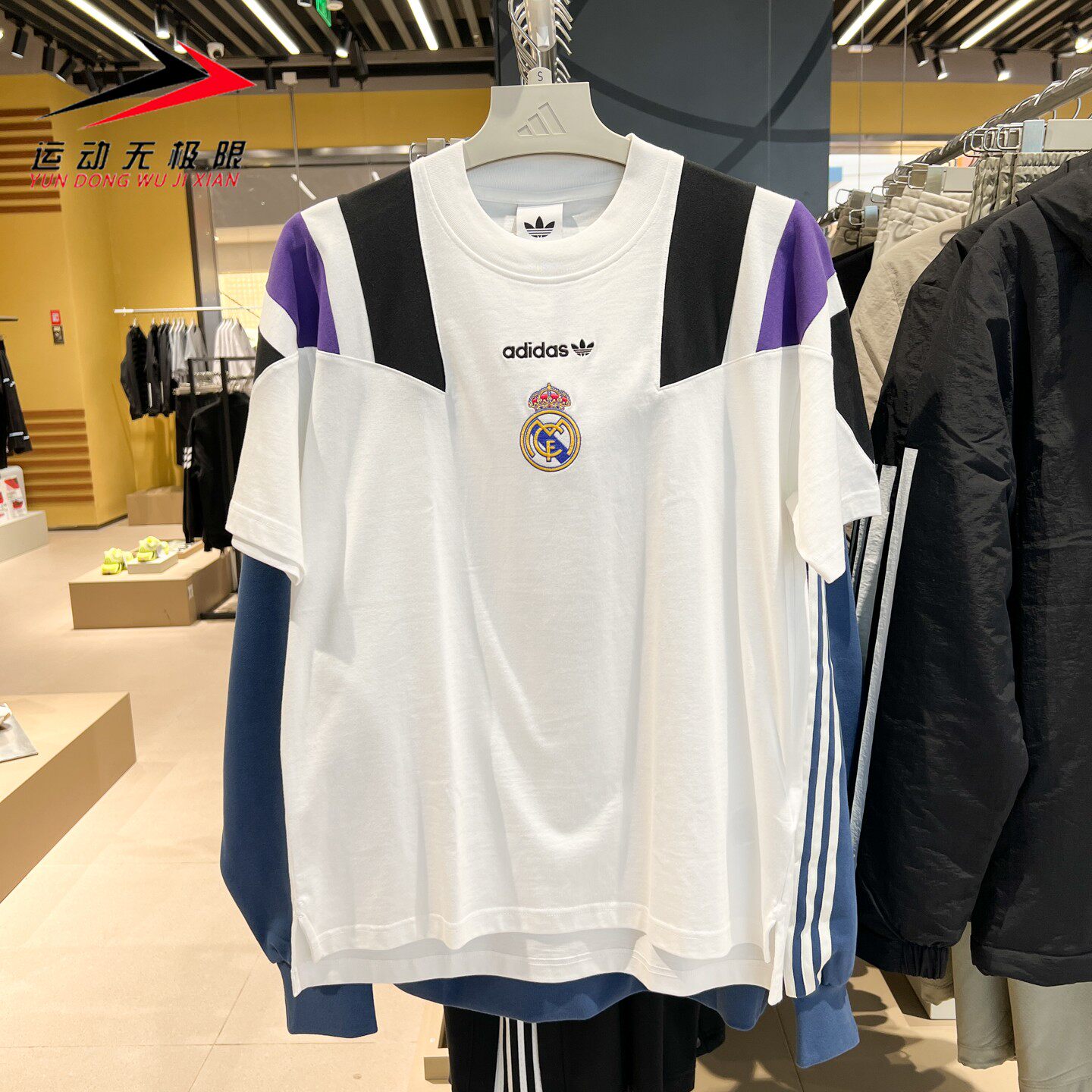 阿迪达斯三叶草男装2026年新款经典足球文化短袖T恤 KG2988KG5375
