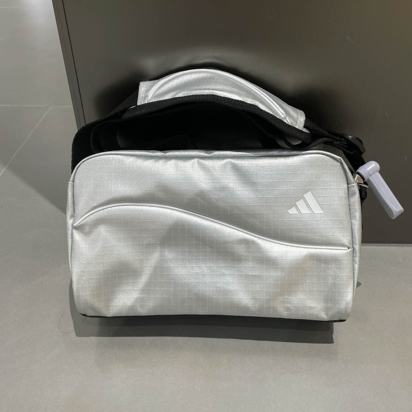 ADIDAS阿迪达斯女包2025秋新款运动潮流单肩包斜挎包拎包 JM0157