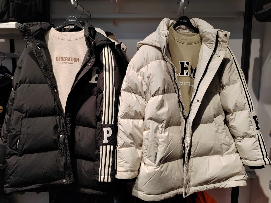 七波辉正品新款男大童青少年冬装羽绒服131707宽松版加厚大码潮款