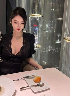 辣妹性感黑色显瘦泡泡袖女人味蕾丝衫纯欲茶气高级感别致上衣女夏