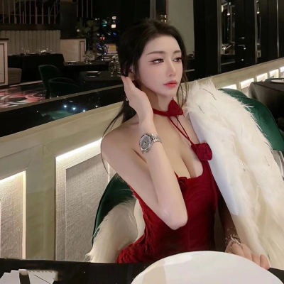 辣妹性感立体花纯红色短裙子挂脖