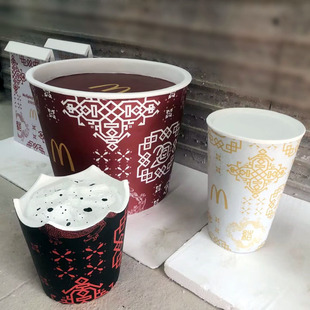 美陈展览展示肯德基麦当劳大型全家桶咖啡杯可乐杯瓶子模型摆件