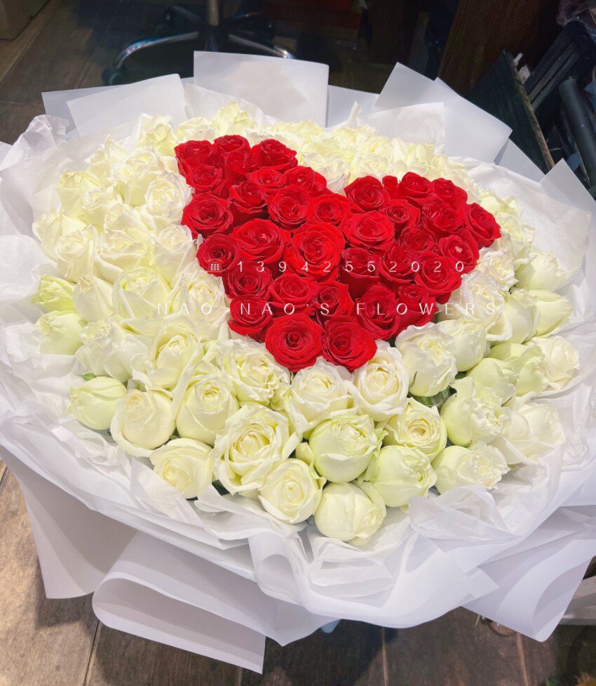 99朵红白玫瑰情人节送女朋友生日花束丹东同城鲜花店速递东港配送