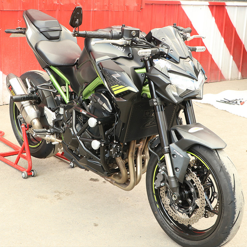 适用于23款川崎Z900护杠保险杠