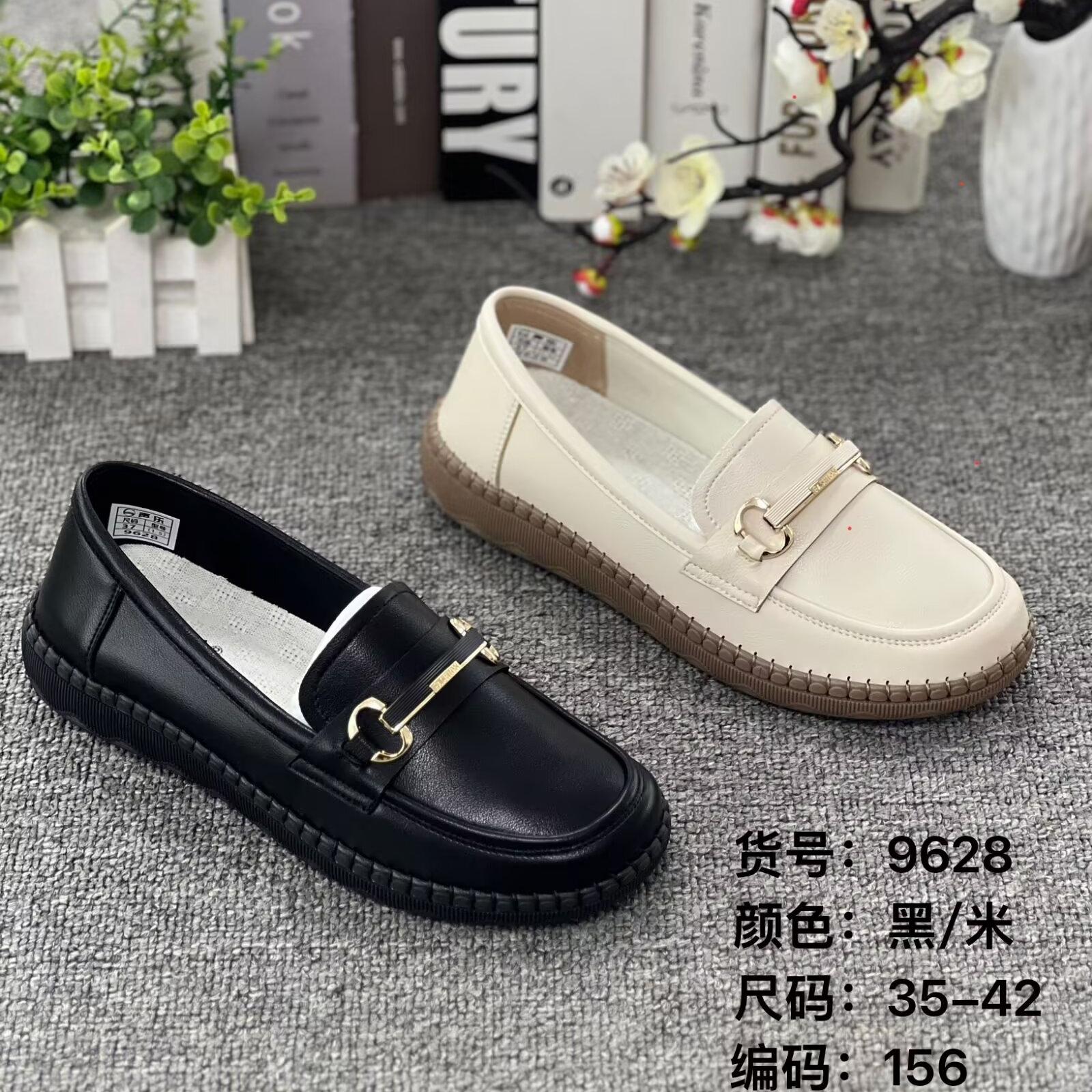 25春老北京布鞋软底休闲健步平底工作大码透气系带跑步女鞋黑单鞋