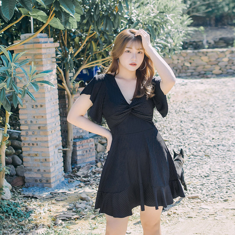 大码泳衣女士胖mm200斤遮肚显瘦裙式平角保守游泳衣宽松泳装黑色