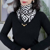 高级新款 时尚 针织多功能洋气磁吸三角方巾百搭洋气护颈围脖小围巾