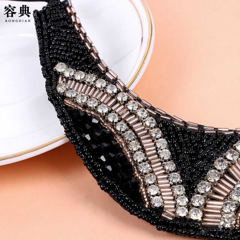 2019 NEW PRODUCT: WILD CLAVICLE ACCESSORIES KOREAN HAND HOOK MOON A DIAMOND CRYSTAL FAKE COLLAR FALSE COLLAR NECKLACE