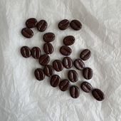 「胸针很忙」自制咖啡豆胸针 设计感无痕磁吸扣不伤衣服配饰品