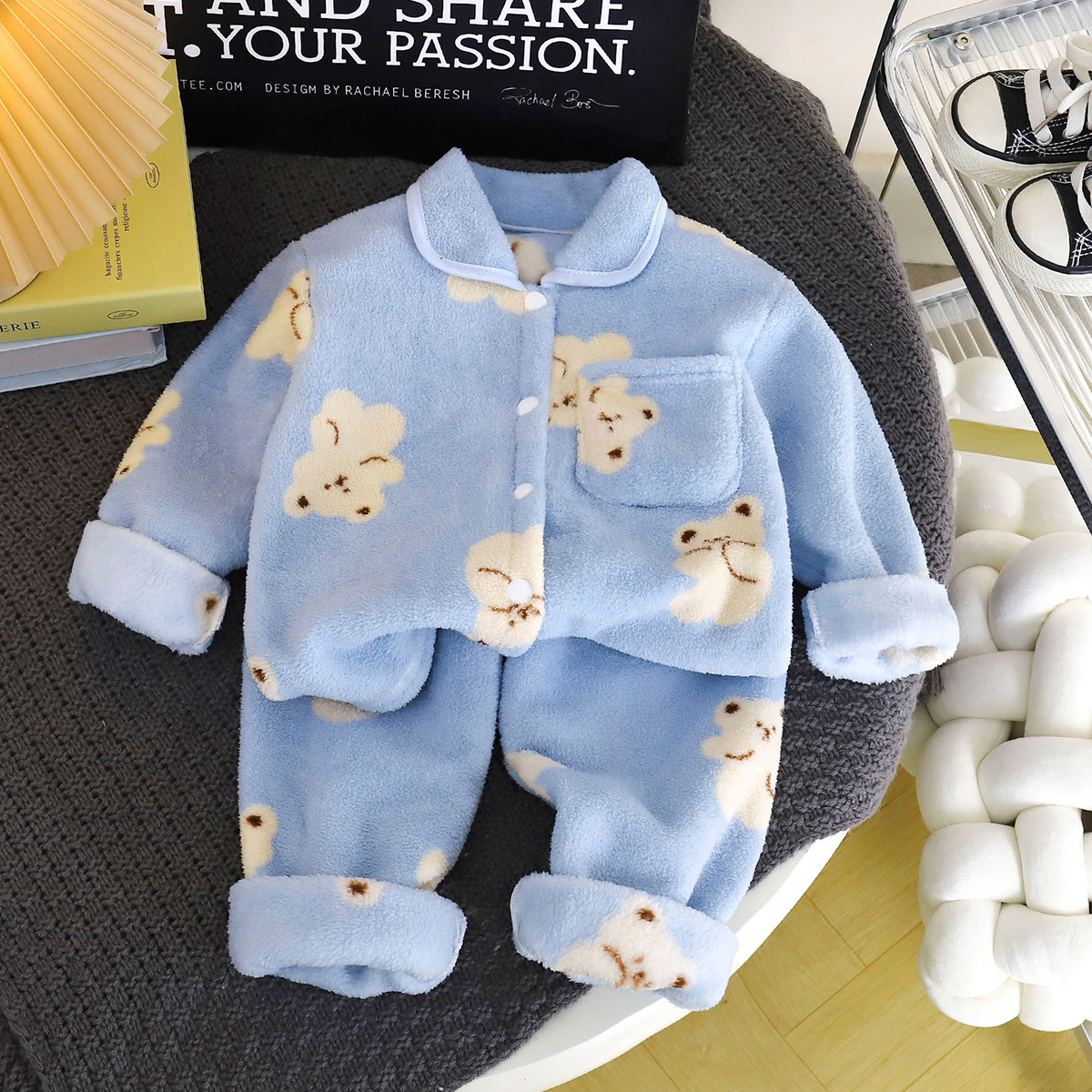 儿童冬季睡衣套装新款男童加绒加厚女童法兰绒保暖家居服开衫童装