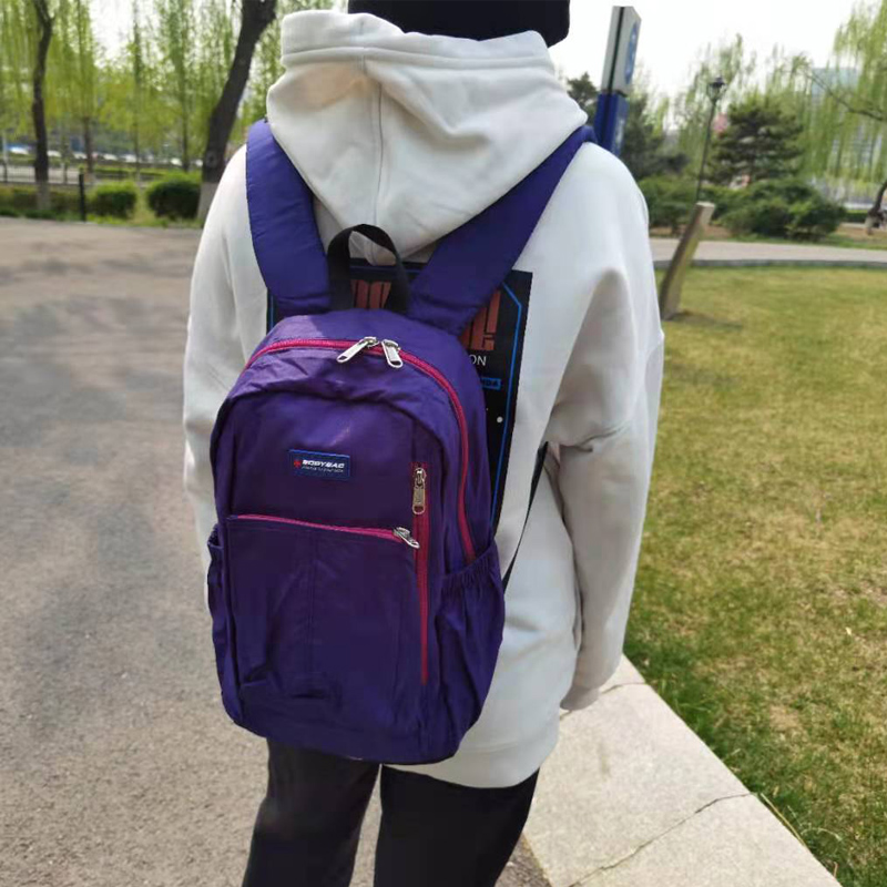 bodys户外防水潮牌轻便双肩背包