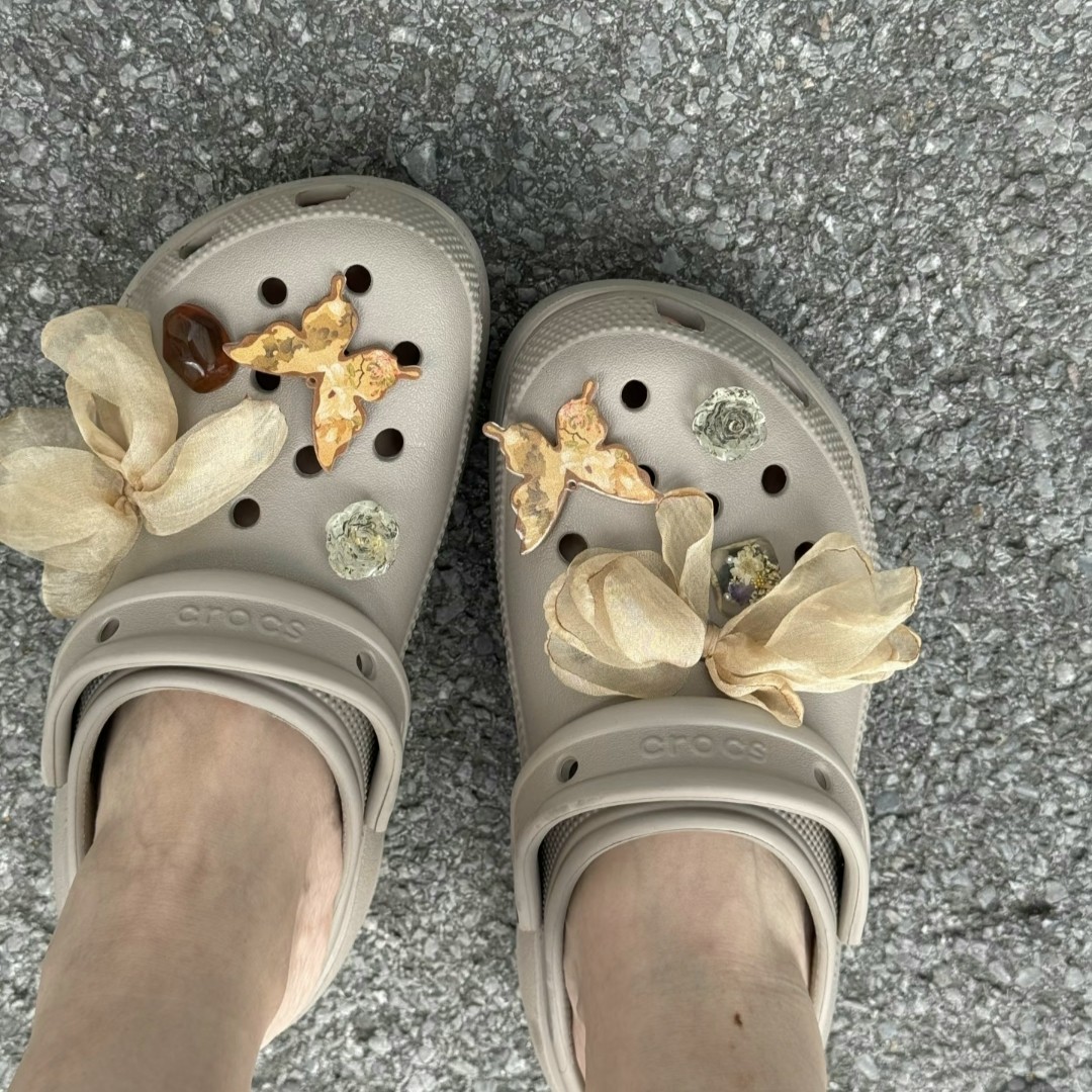 适配洞洞鞋配饰配件鞋扣鞋花雪糕花朵小熊钻石皇冠星球饰品配饰