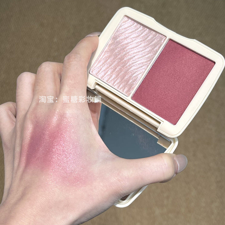 给我找到了！楚楚可怜冻伤妆腮红冷门细闪浆果梅子色双色腮红高光