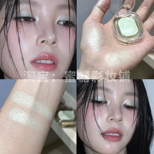 我的妆比春天更早到来!光感薄荷曼波清透爆闪单色眼影春日淡颜彩