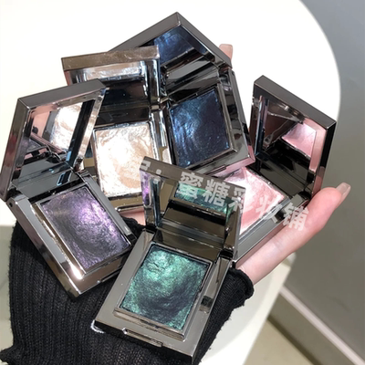 我勒个！M*C黑潮平替！真就五彩斑斓的黑紫黑绿蓝烟熏单色眼影膏