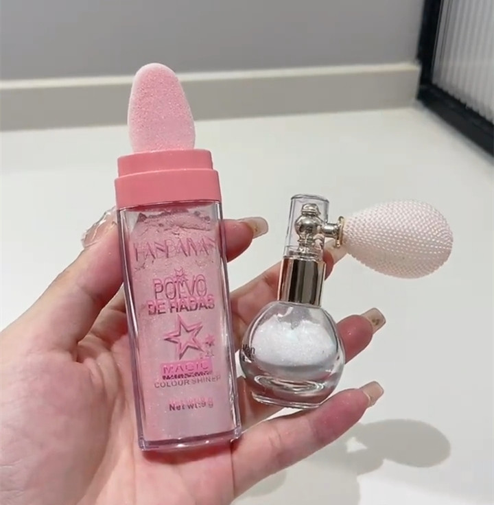 身体闪粉动起来比静态要美太多！新娘结婚高光粉闪光粉亮晶晶锁骨,彩妆/香水/美妆工具,高光,淘宝优惠券,粉丝福利购,淘宝优惠卷