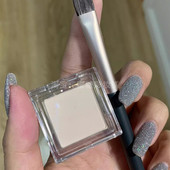 巨便宜但真 是泪沟杀手 月下百合哑光高光白色面中提亮眼影打底