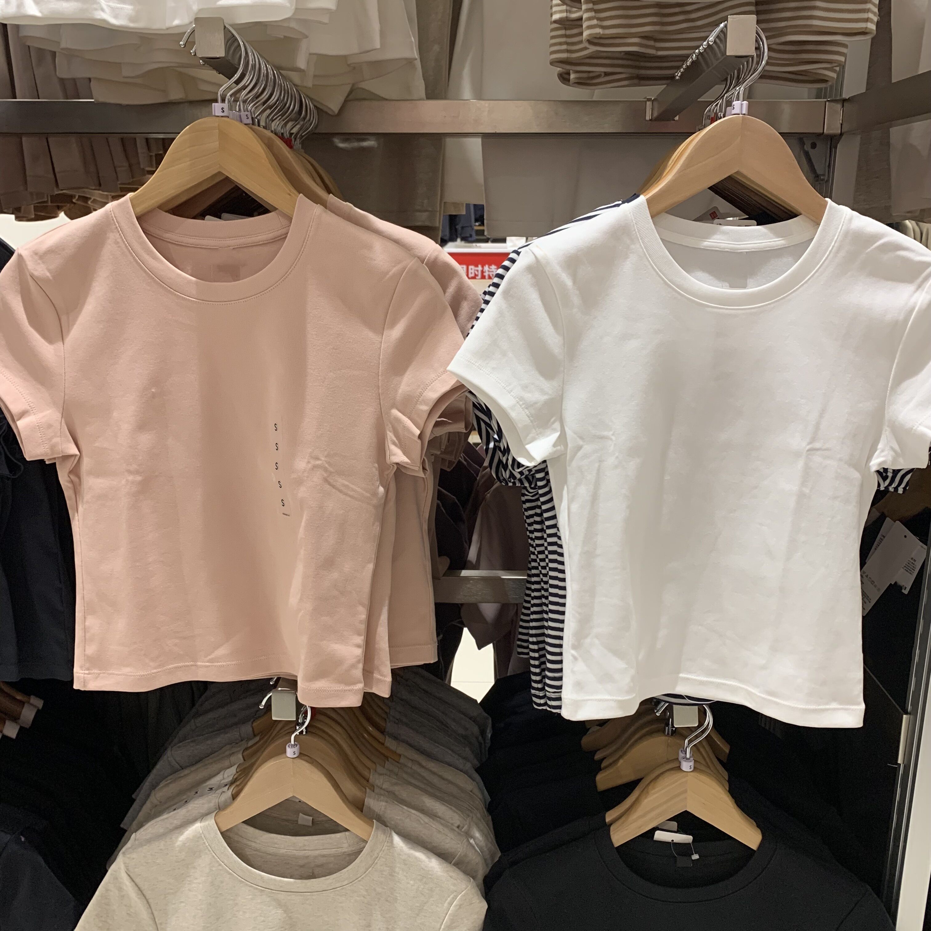 试衣间出品2025春款圆领短款T恤短袖辣妹T高腰修身上衣女K474410