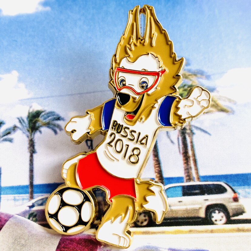 2018俄罗斯足球世界杯纪念徽章金属胸针体育吉祥物扎比瓦卡