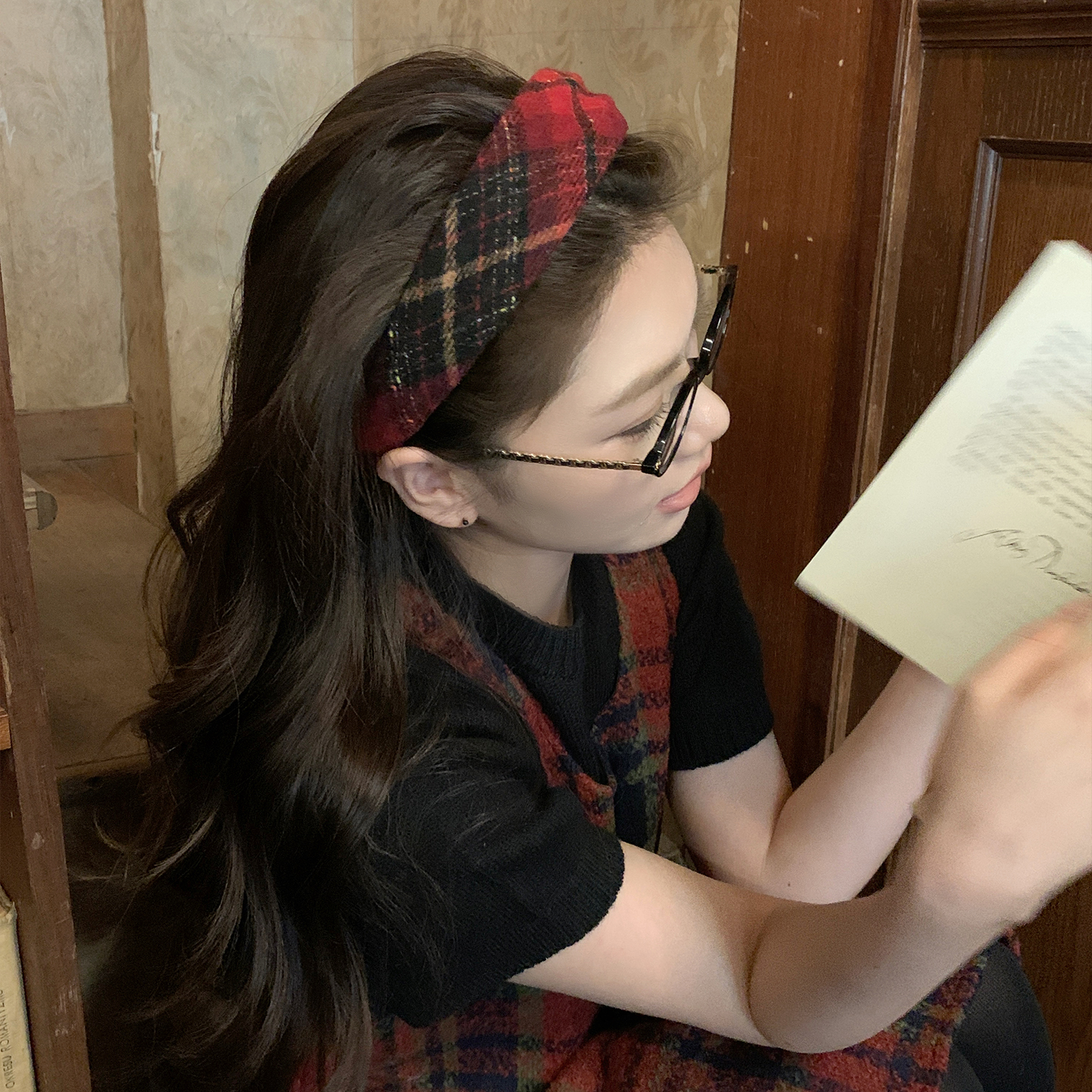 欢喜圣诞~酒红色植绒格纹发箍