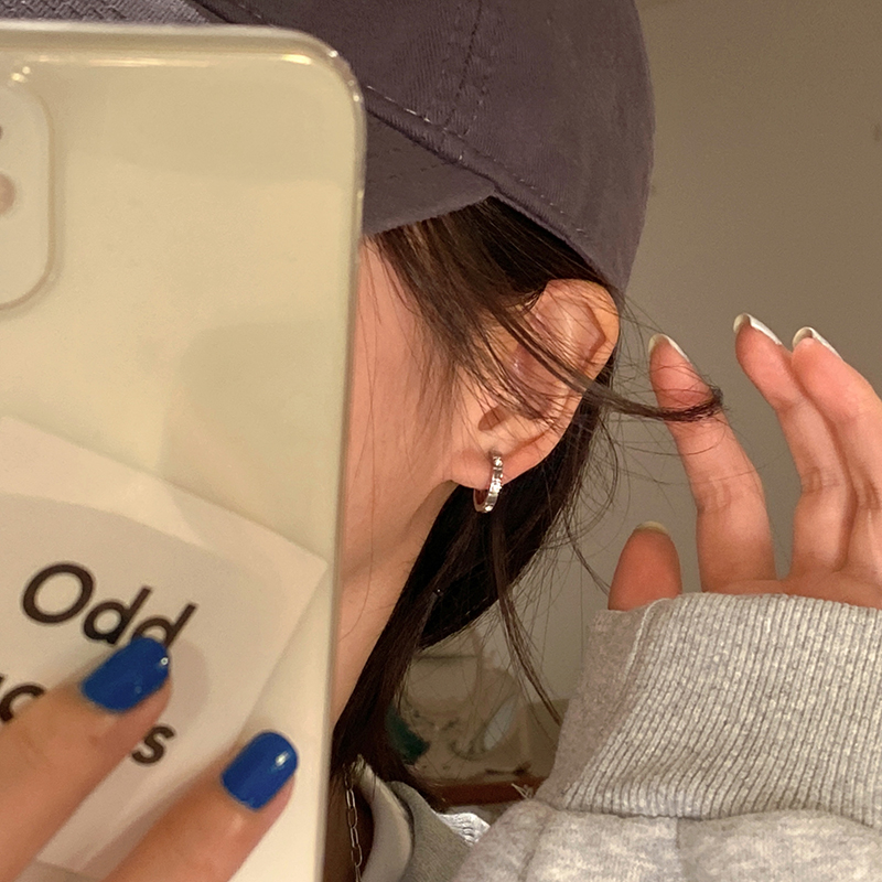 高级感素圈纯银耳圈耳饰女小众设计耳钉独特耳环2023新款爆款耳扣