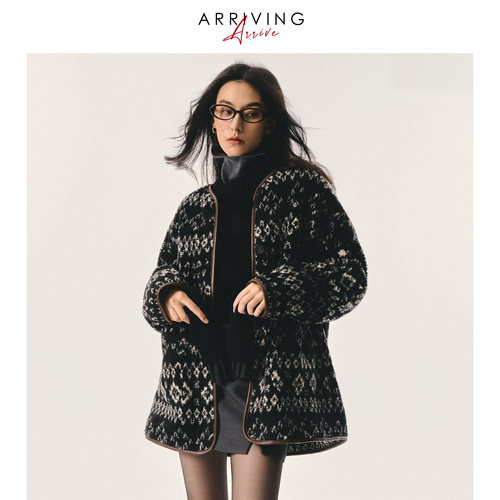 Arriving Arrive 冬日暖意 复古摇粒绒保暖无领皮边廓形外套上衣