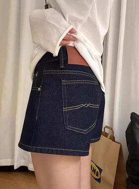 深蓝色牛仔短裤女梨形身材大码胖妹妹高腰宽松显瘦a字包臂热裤夏