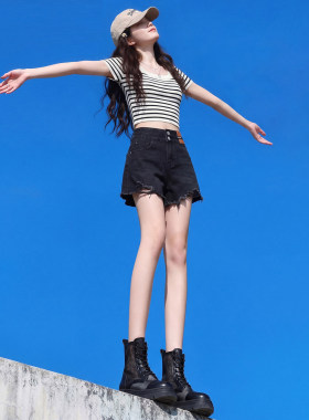 黑色毛边a字牛仔短裤女2026夏季新款小个子紧身修身显瘦休闲热裤