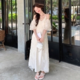 米白色超仙超好看蕾丝露肩吊带连衣裙女夏季新款显瘦度假风A字裙，女装连衣裙，浙宝293
