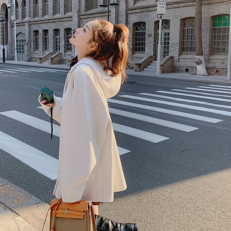 韩系连帽呢子斗篷大衣女秋冬2024新款高级感好看宽松慵懒毛呢外套,女装毛呢外套,浙宝293