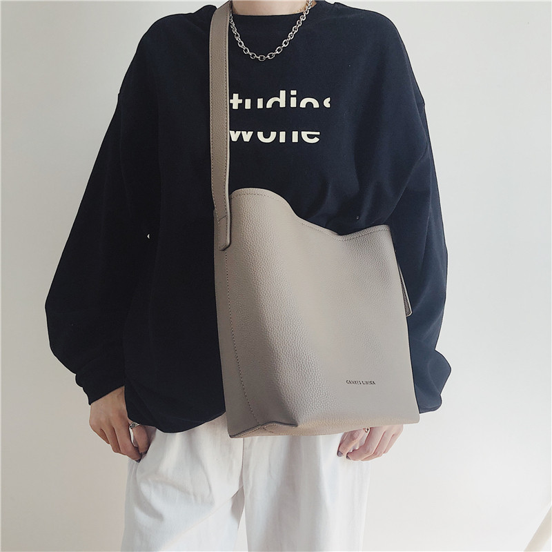 高级质感大容量包包女2025新款潮时尚单肩托特包百搭斜挎包水桶包,箱包皮具/热销女包/男包,水桶包,淘宝优惠券,粉丝福利购,淘宝优惠卷