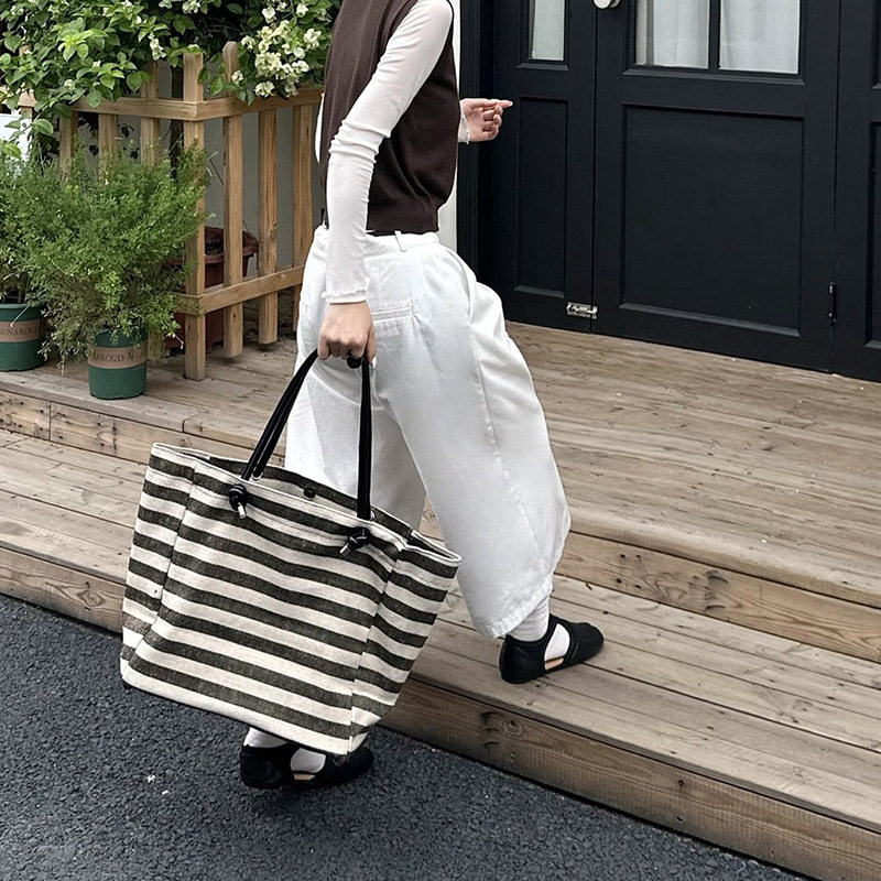5.12上新大号女包黑白条纹托托特包