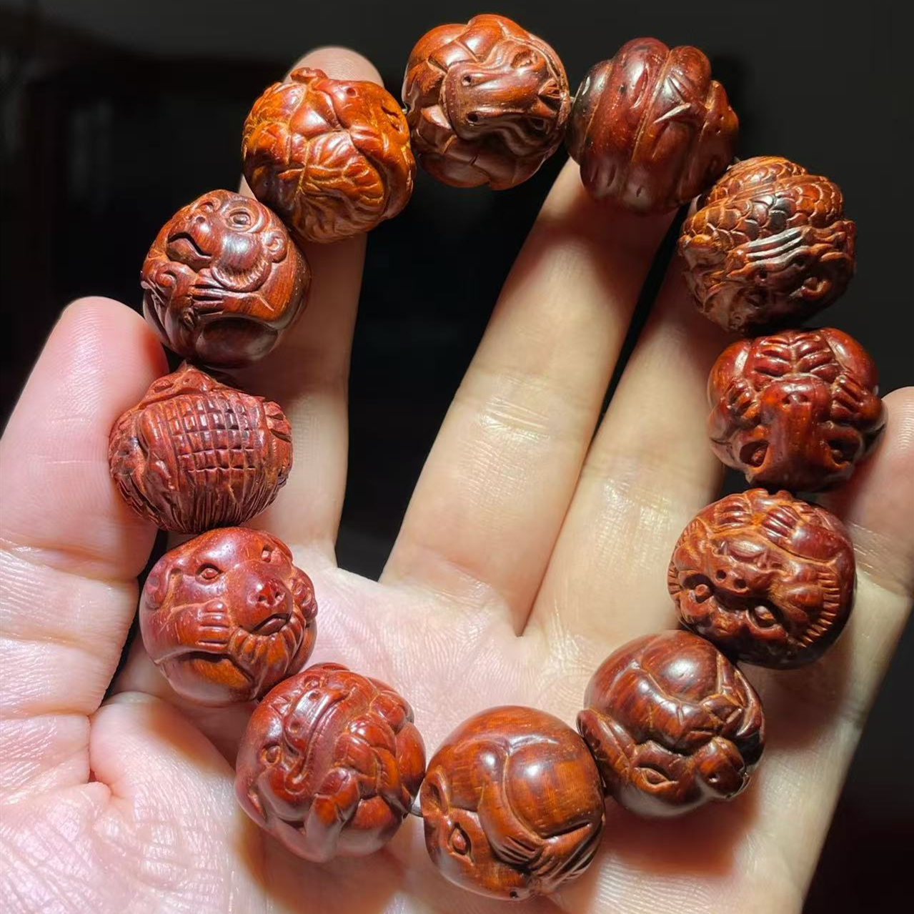 十二生肖珠手串20mm12颗精雕小叶紫檀红木文玩珠串实木雕刻手钏