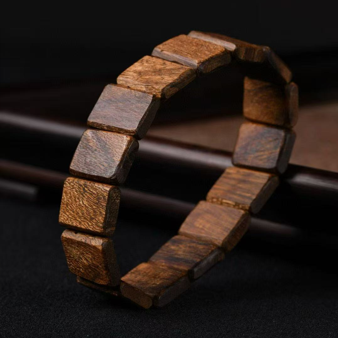 菩萨棋沉香手排单圈手串随形片珠女款手链饰品珠串甜蜜花香九分沉