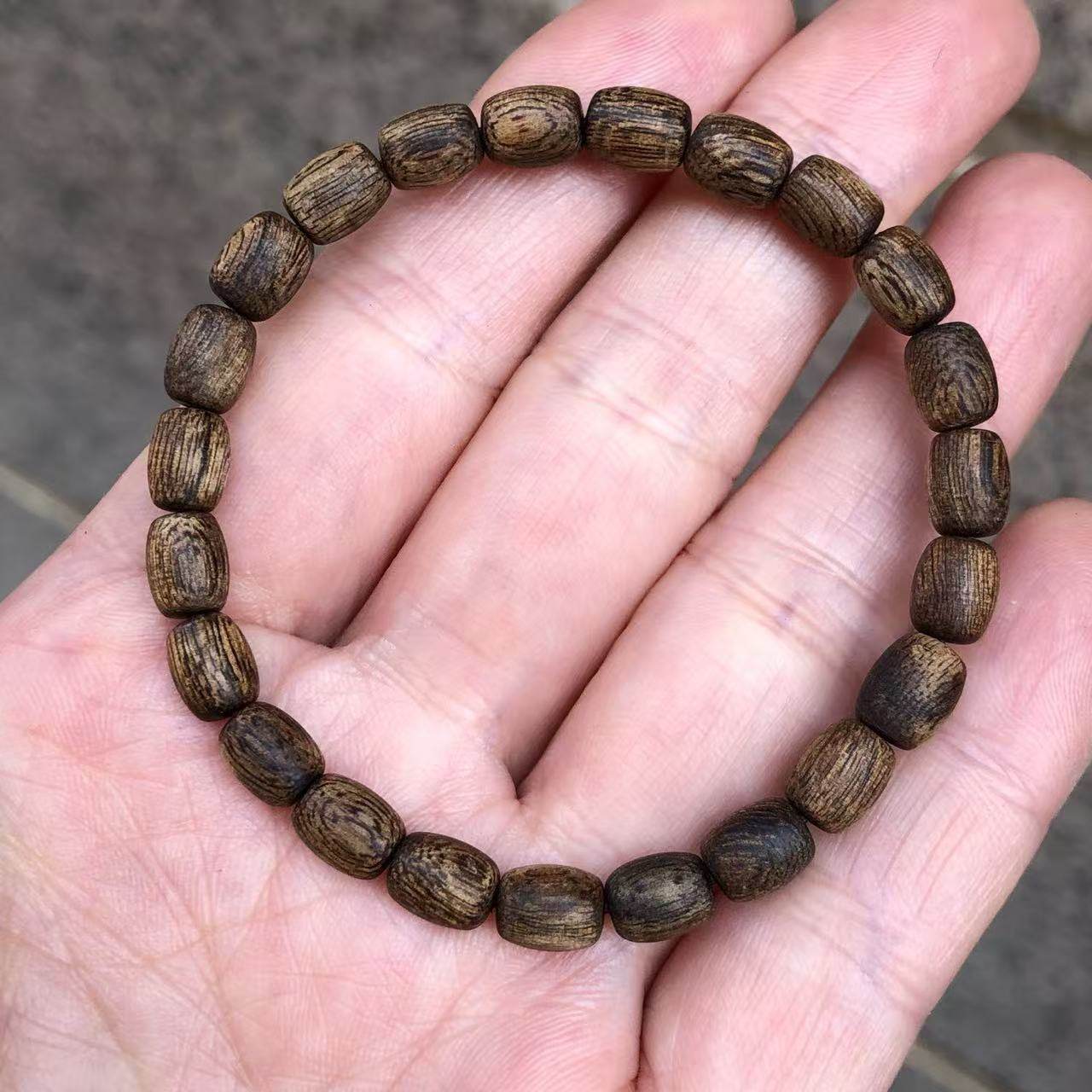 印尼沉香达拉干天然随型小规格
