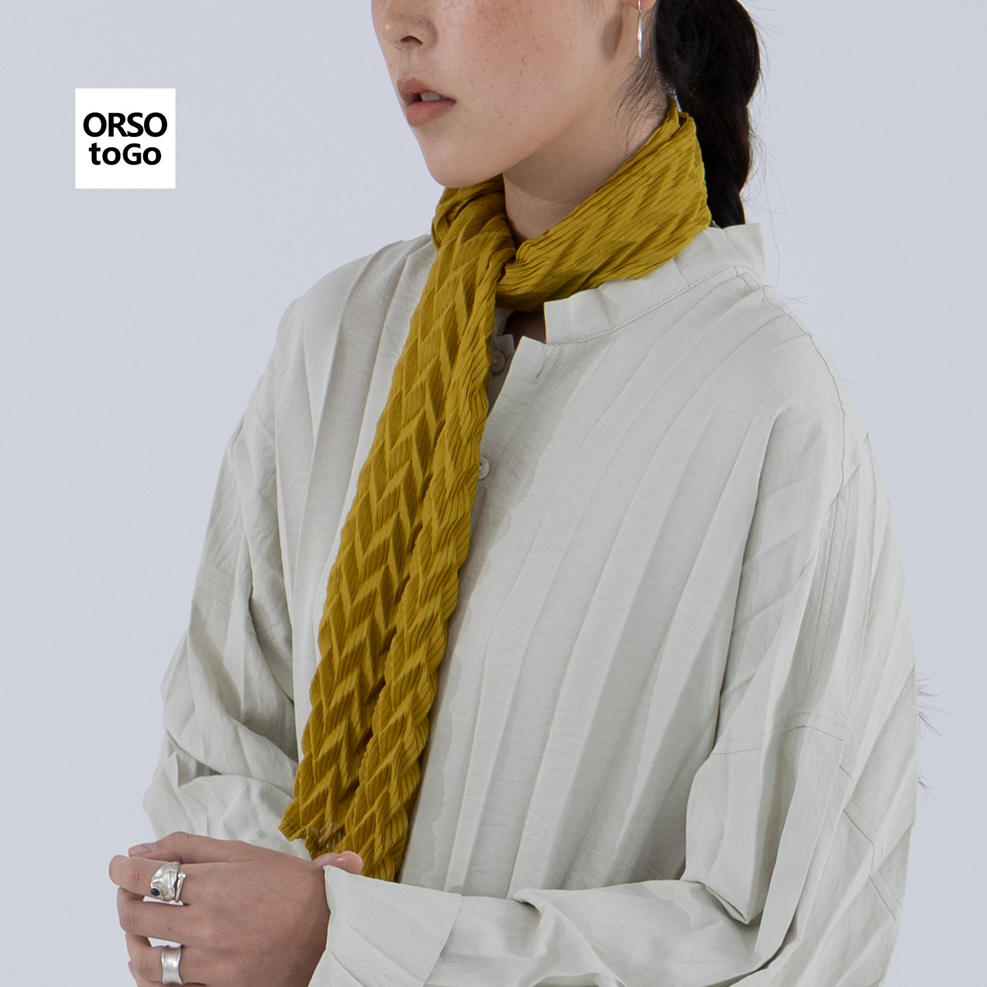 ORSO褶皱法式浪漫风菱格纹丝巾女长款黄色高级感春夏薄款多用围巾