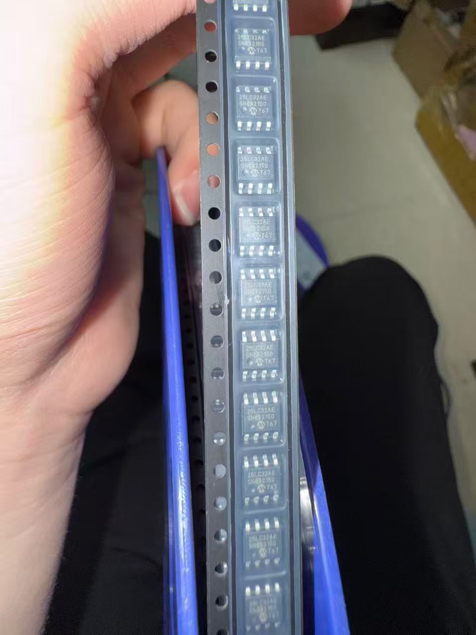 25LC32A  25LC320A-E/SN 25LC320A-I/SN 25LC320AT-E/SN贴片SOP-8