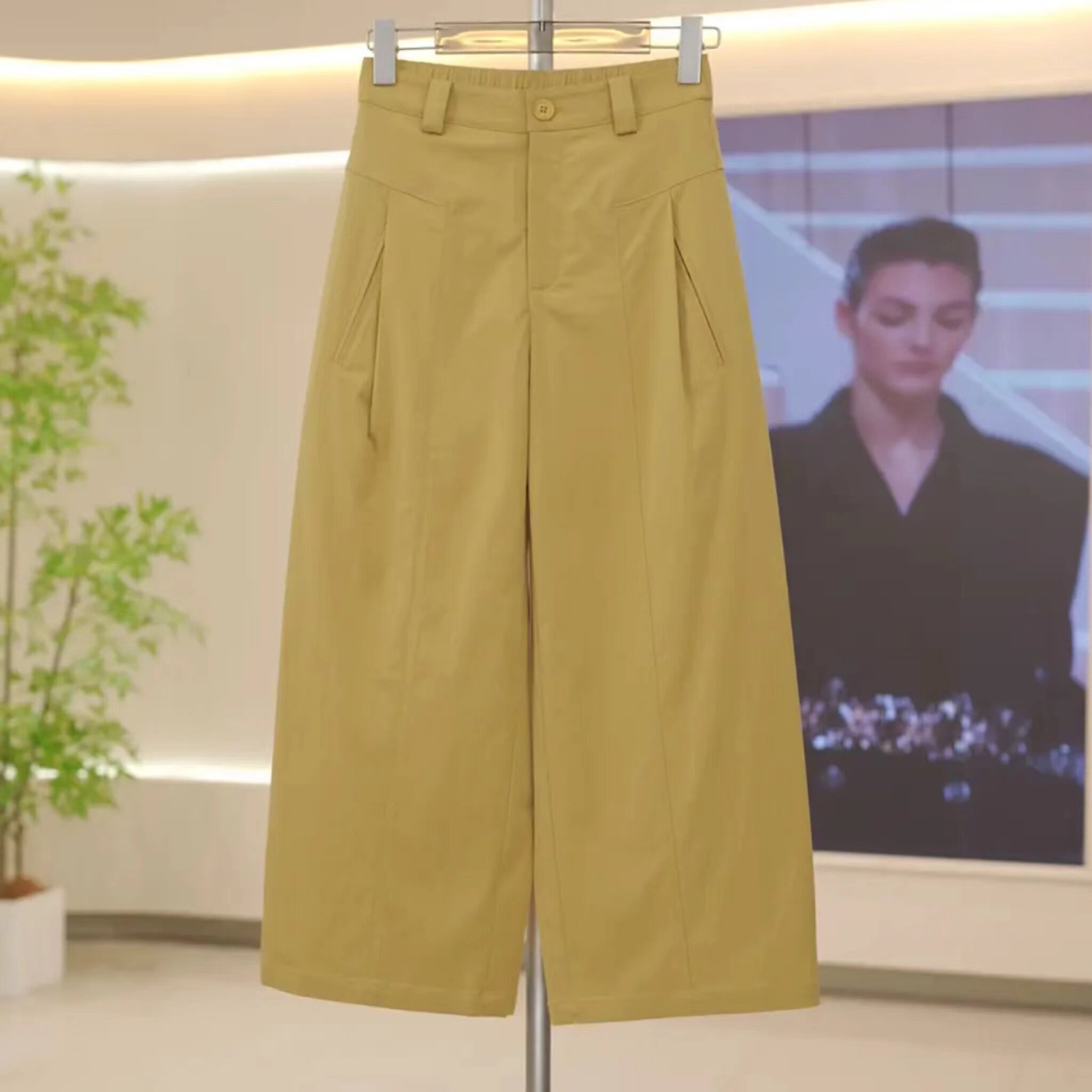 莫代尔天丝简约休闲裤