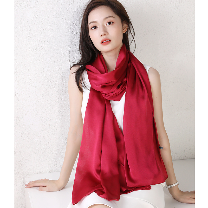 时尚真丝丝巾女士缎面长款秋季保暖桑蚕丝围巾丝绸旗袍披肩酒红色