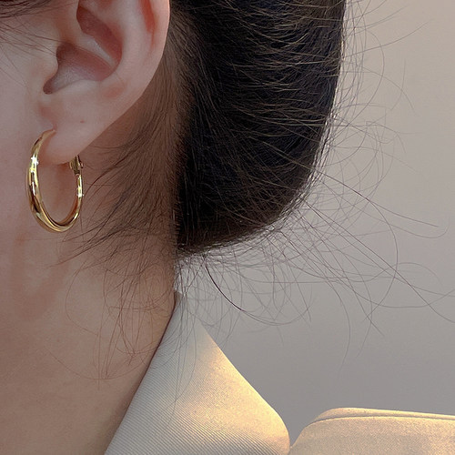 甜酷辣妹～冷淡风素圈耳环