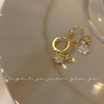 SUGAR适合夏天的小花花耳环清新森系独特设计感耳饰女2025年新款