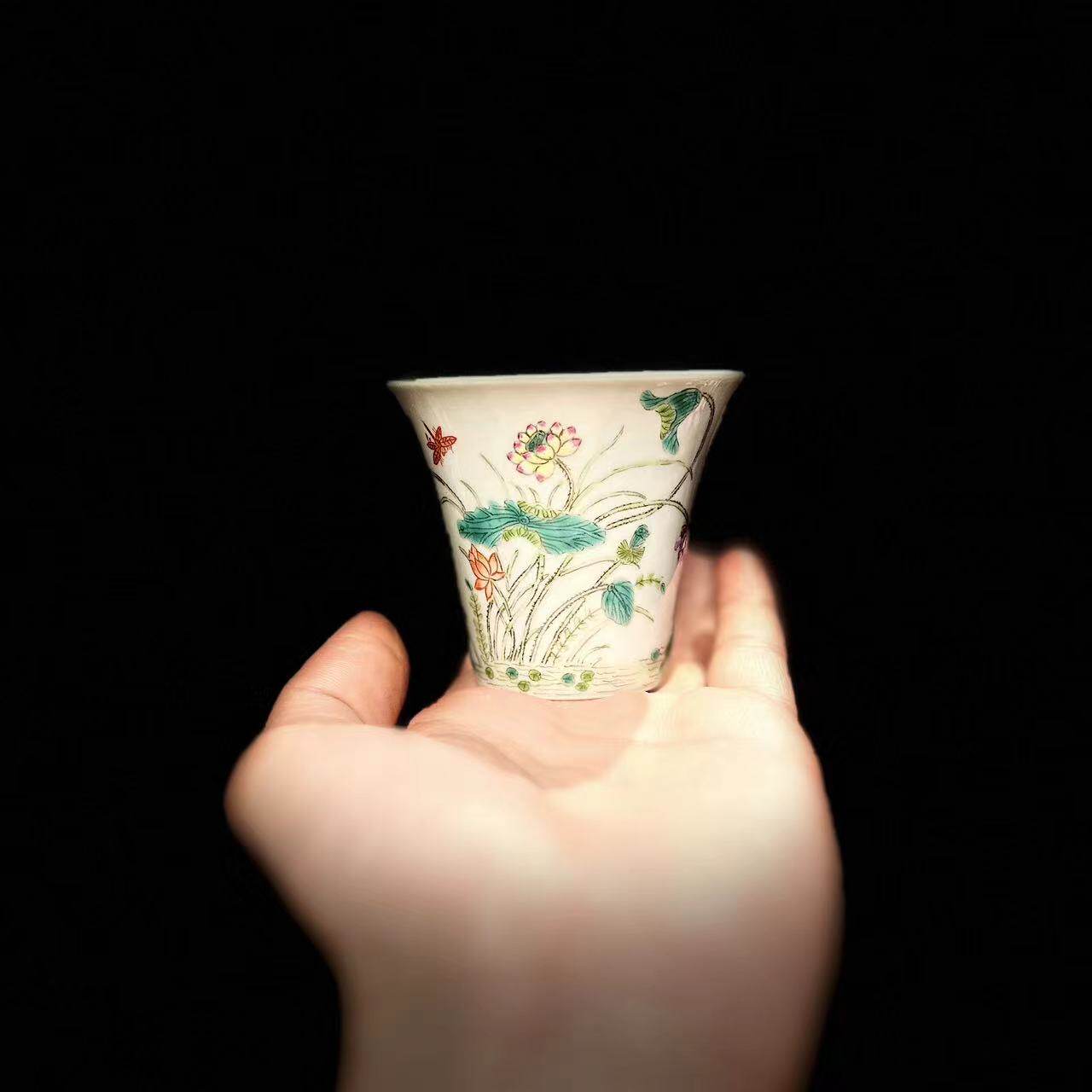 民国前后经典粉彩主人杯 手绘蜻蜓蝴蝶荷花图 马蹄杯工夫茶玉兰杯