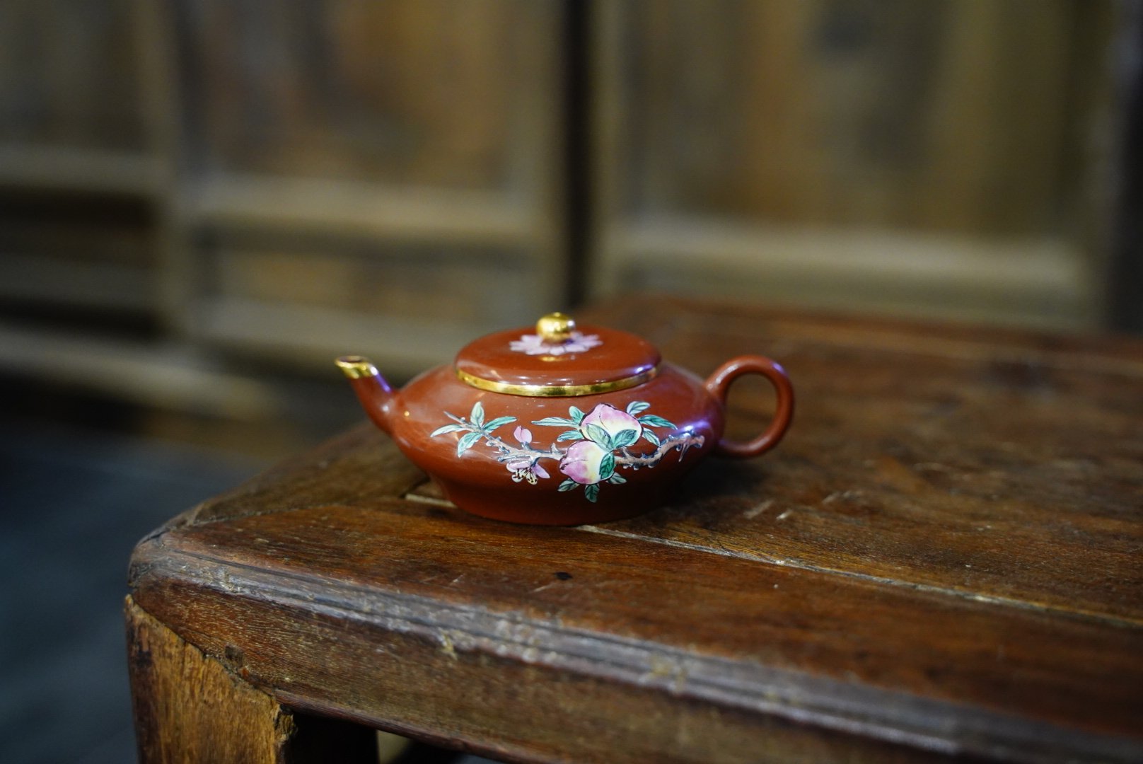 一善茶道珐琅彩画寿桃老朱泥包金水磨