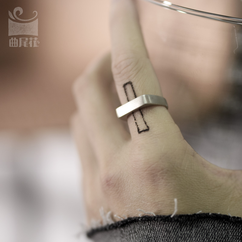 设计师几何方形哑光可调节银戒指