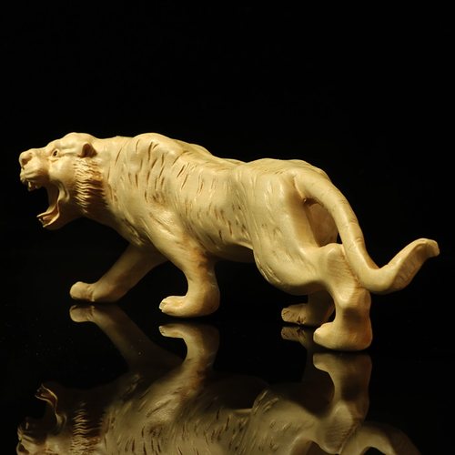 龙指雕中式生肖老虎摆件