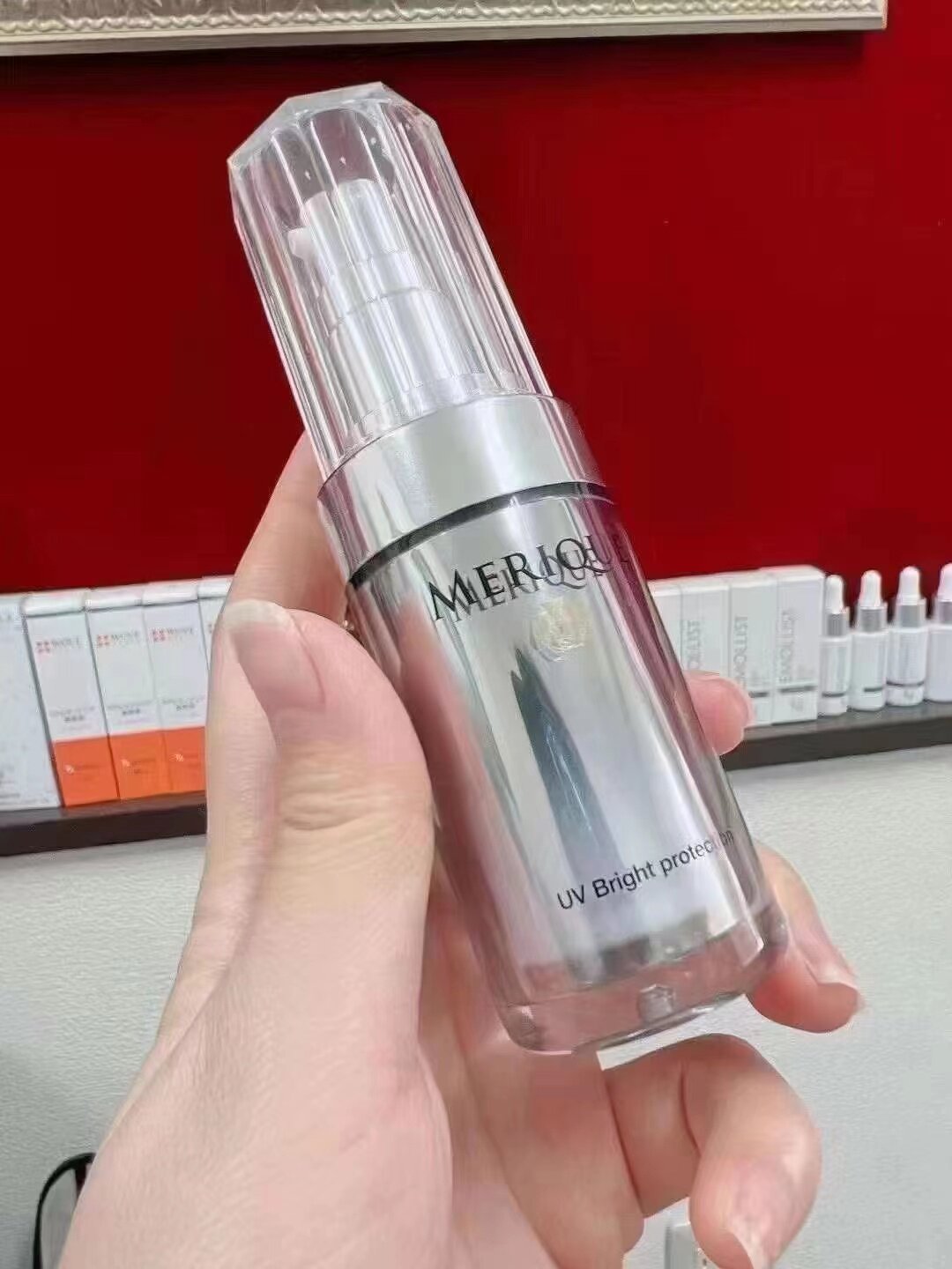 询价 润色纯物理防晒霜！日本Merique慕黎可贵妇隔离乳SPF50清爽