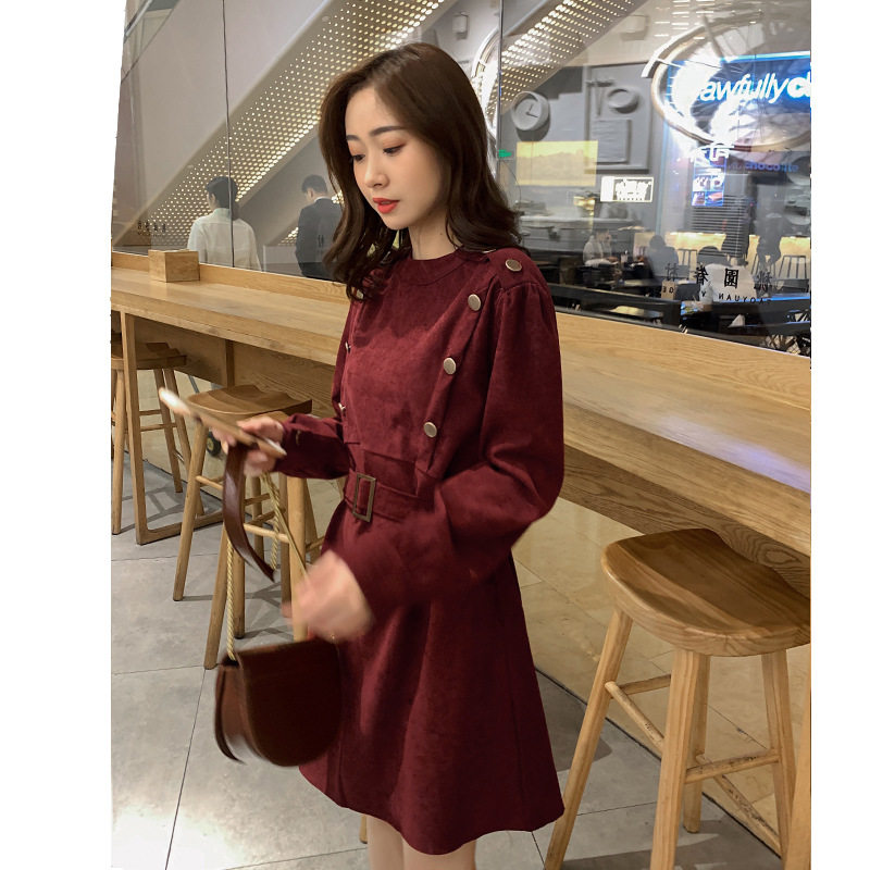 2020春款韩版chic新款宽松肩膀两排扣收腰长袖洋气连衣裙女