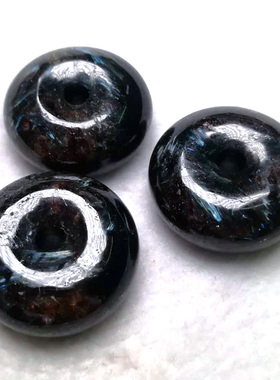 蓝闪石平安扣吊坠天然原石珠礼物