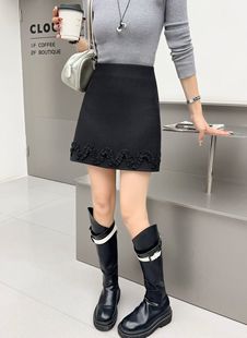 俪姿2558秋冬季 高腰下摆波浪花百搭防走光羊绒呢子半身裙 2025新款